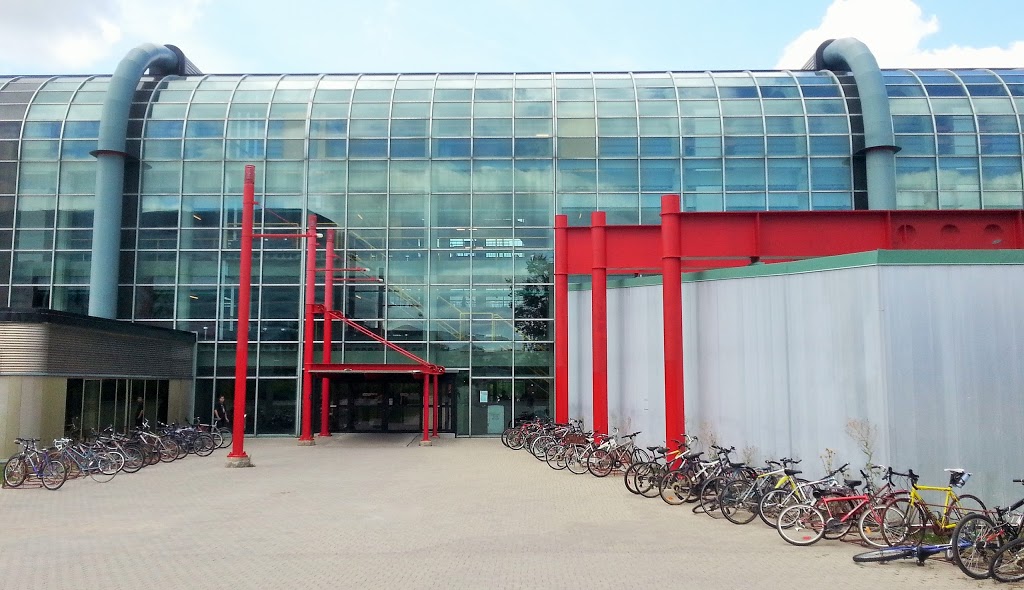 Davis Centre Library | 200 Ring Rd, Waterloo, ON N2L 3G1, Canada | Phone: (519) 888-4567
