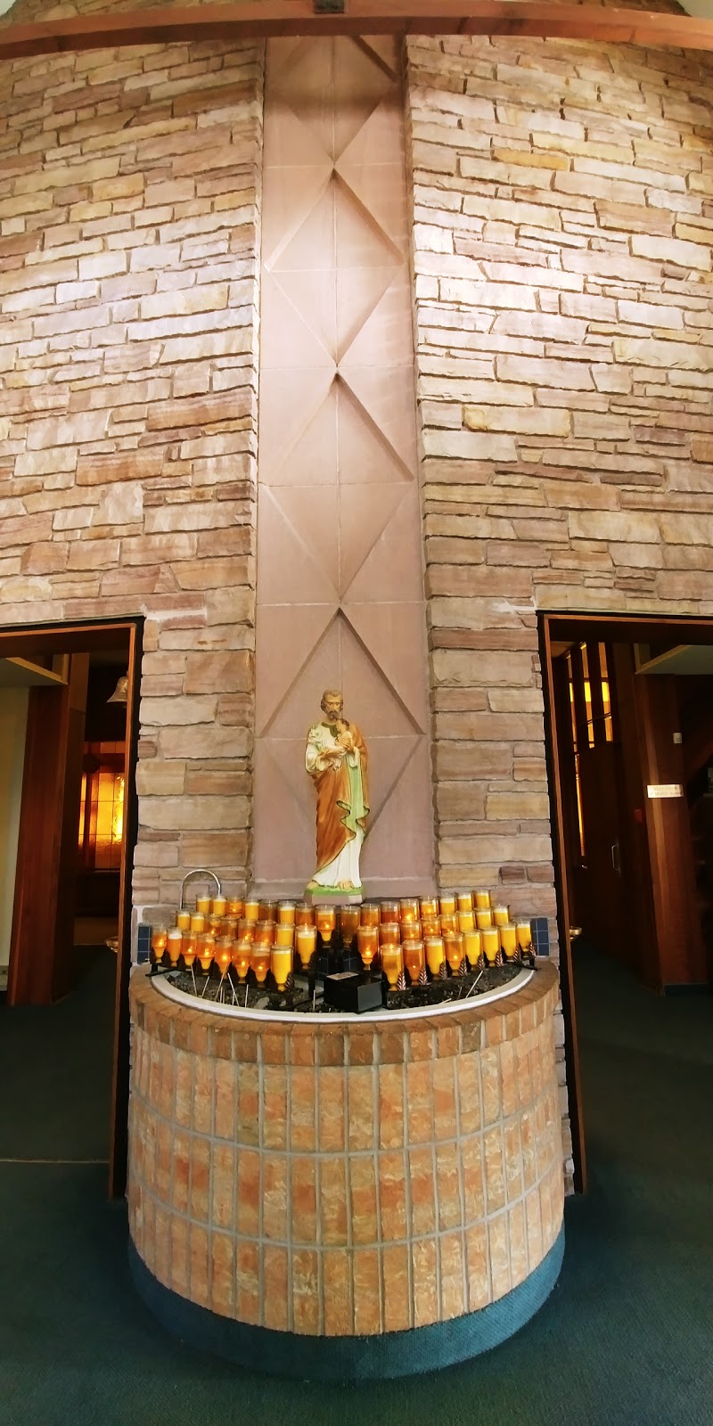 St. Thomas More Catholic Church | 6548 Dorchester Rd, Niagara Falls, ON L2G 5T5, Canada | Phone: (905) 356-7533