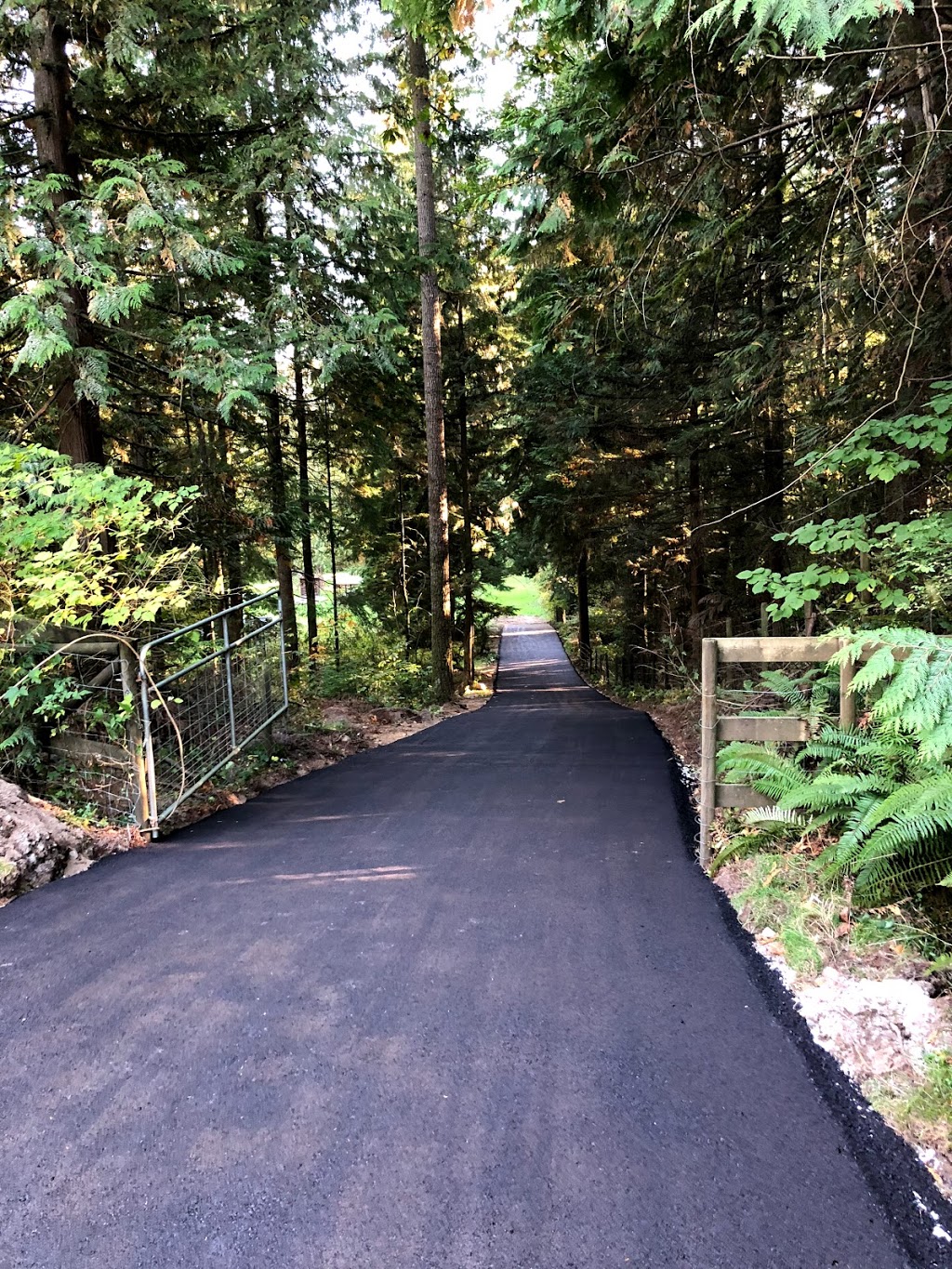 G G Blacktop Ltd (Since 1987) | 12268 102a Ave, Surrey, BC V3V 8A7, Canada | Phone: (604) 345-6715