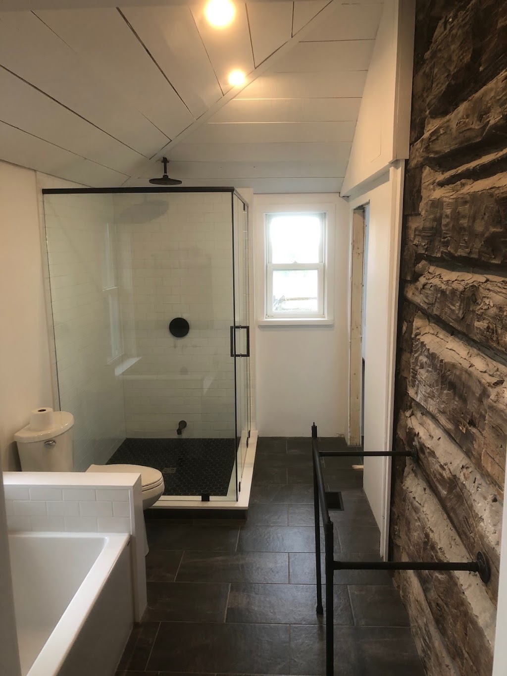 Newco Glass | 1842 County Rd 6, Harcourt, ON K0L 2H0, Canada | Phone: (705) 652-8266