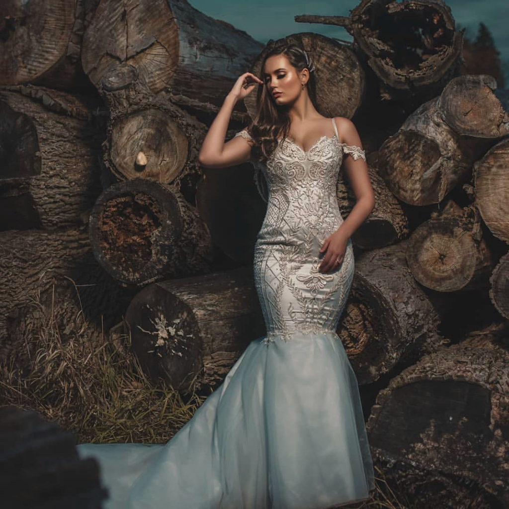 Zarucci | 5816 Hazeldean Rd, Stittsville, ON K2S 1B9, Canada | Phone: (613) 261-6672