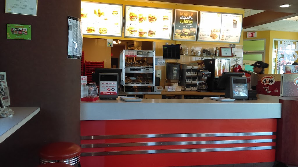 A&W Canada | 165 Hamilton Regional Rd 8, Stoney Creek, ON L8G 1C4, Canada | Phone: (289) 426-1998