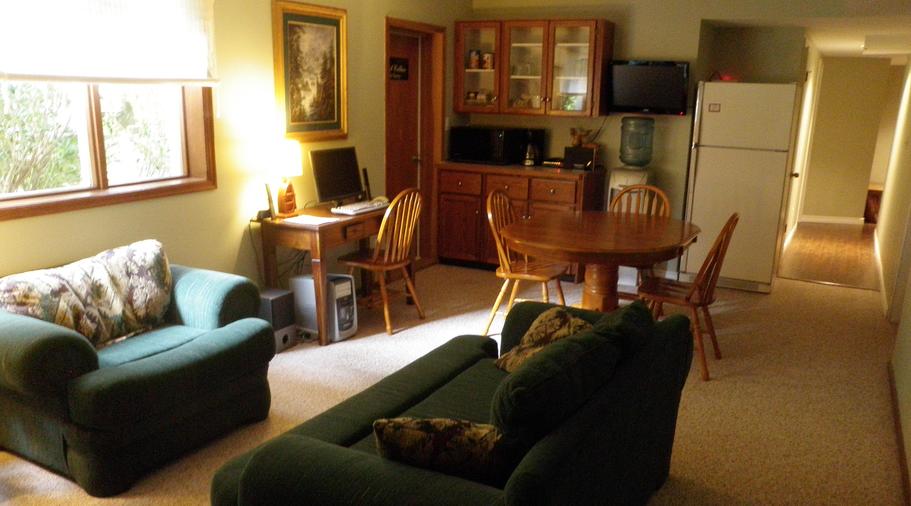 Riverbend Guest House B&B | 50691 OByrne Road, Chilliwack, BC V4Z 1B5, Canada | Phone: (604) 769-3474