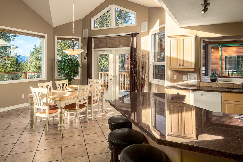 Marble Canyon Town Homes | 5155 Fairway Dr, Fairmont Hot Springs, BC V0B 1L1, Canada | Phone: (250) 345-6116
