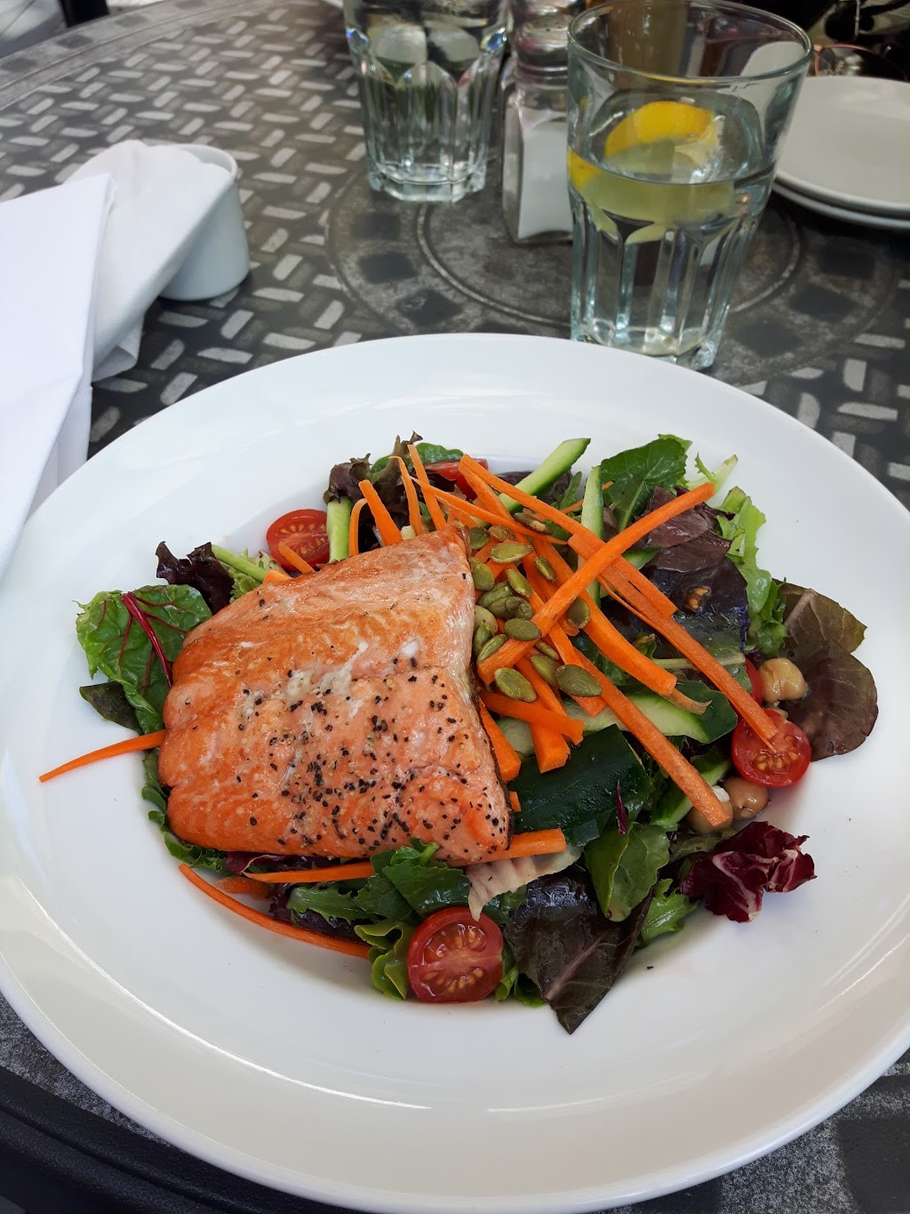 Med Grill Royal Oak | 4512 W Saanich Rd, Victoria, BC V8Z 3G4, Canada | Phone: (250) 727-3444