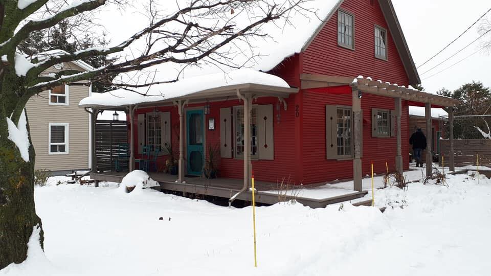 La Maison Aux Coeurs Passants | 20 Rang Saint Georges, Saint-Valentin, QC J0J 2E0, Canada | Phone: (450) 357-4334