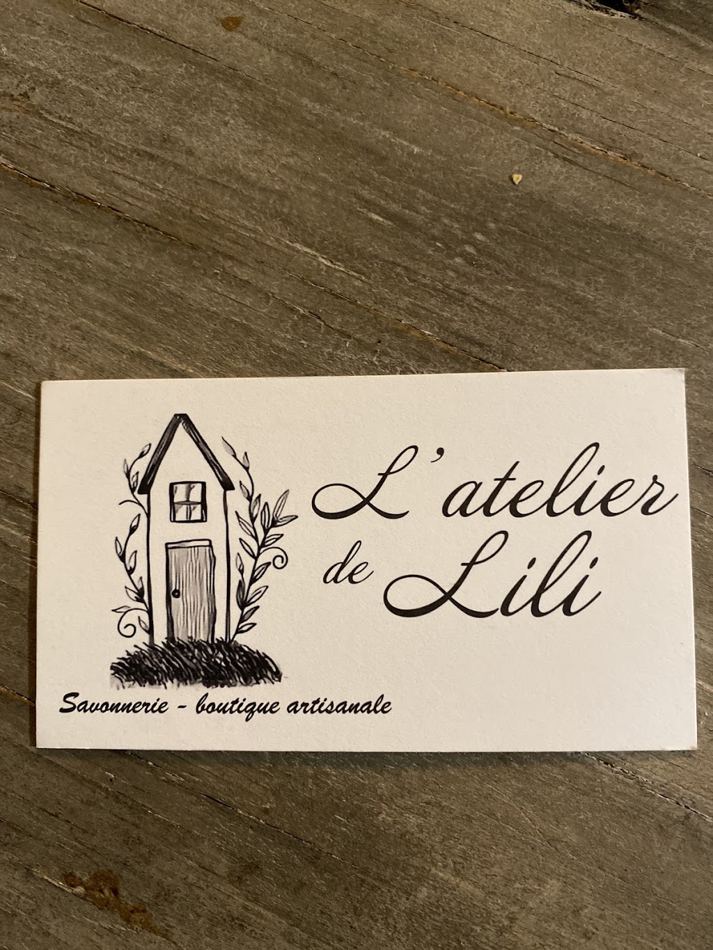 L’atelier de lili | 376 Chemin des Patriotes, Saint-Mathias-sur-Richelieu, QC J3L 6B5, Canada | Phone: (514) 292-9981