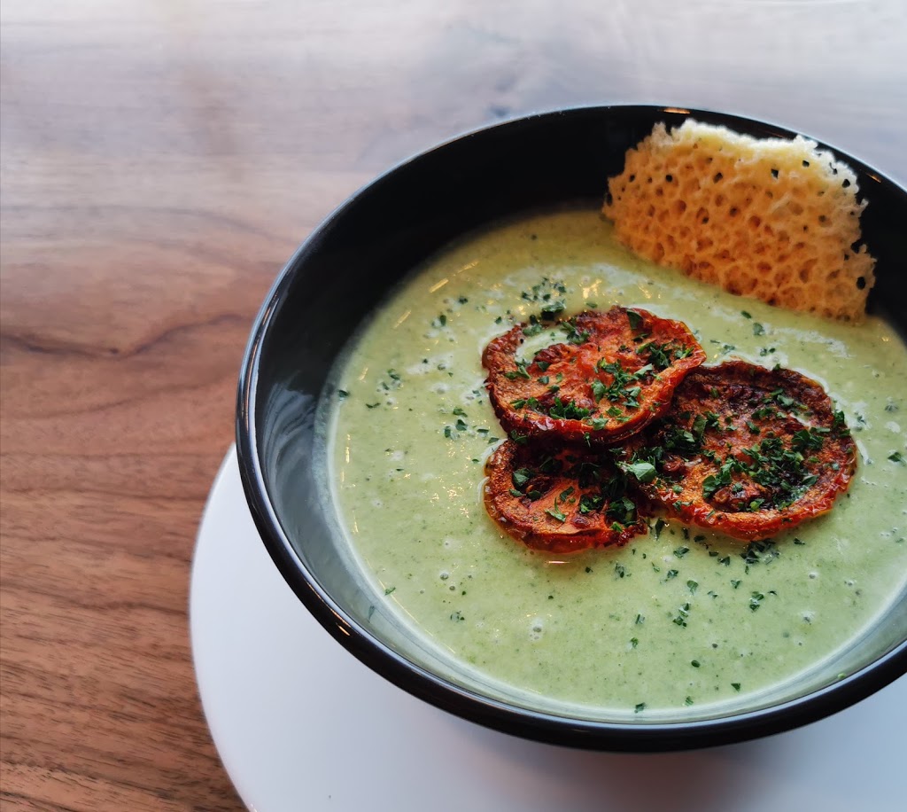 Chef Henrie Bistro & Café | 339 High St, MacTier, ON P0C 1H0, Canada | Phone: (705) 345-5042