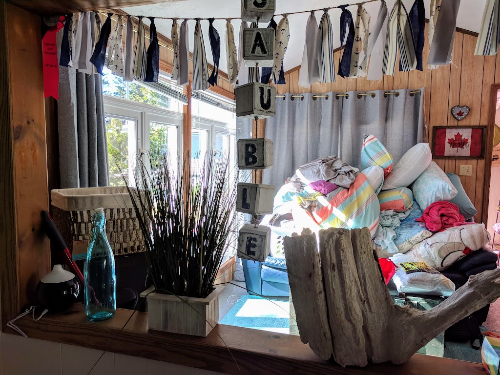 Brums place Cottage Rental | 10 6th Ave S, Sauble Beach, ON N0H 2G0, Canada | Phone: (647) 342-4322