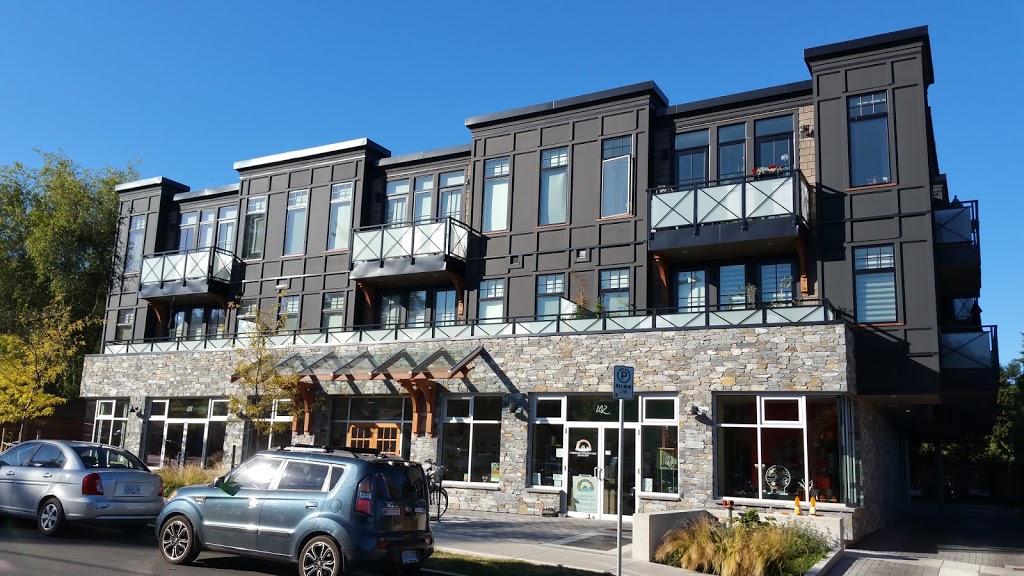 Cadboro Bay Optometry Clinic | 2580 Penrhyn St, Victoria, BC V8N 1G3, Canada | Phone: (250) 360-2229