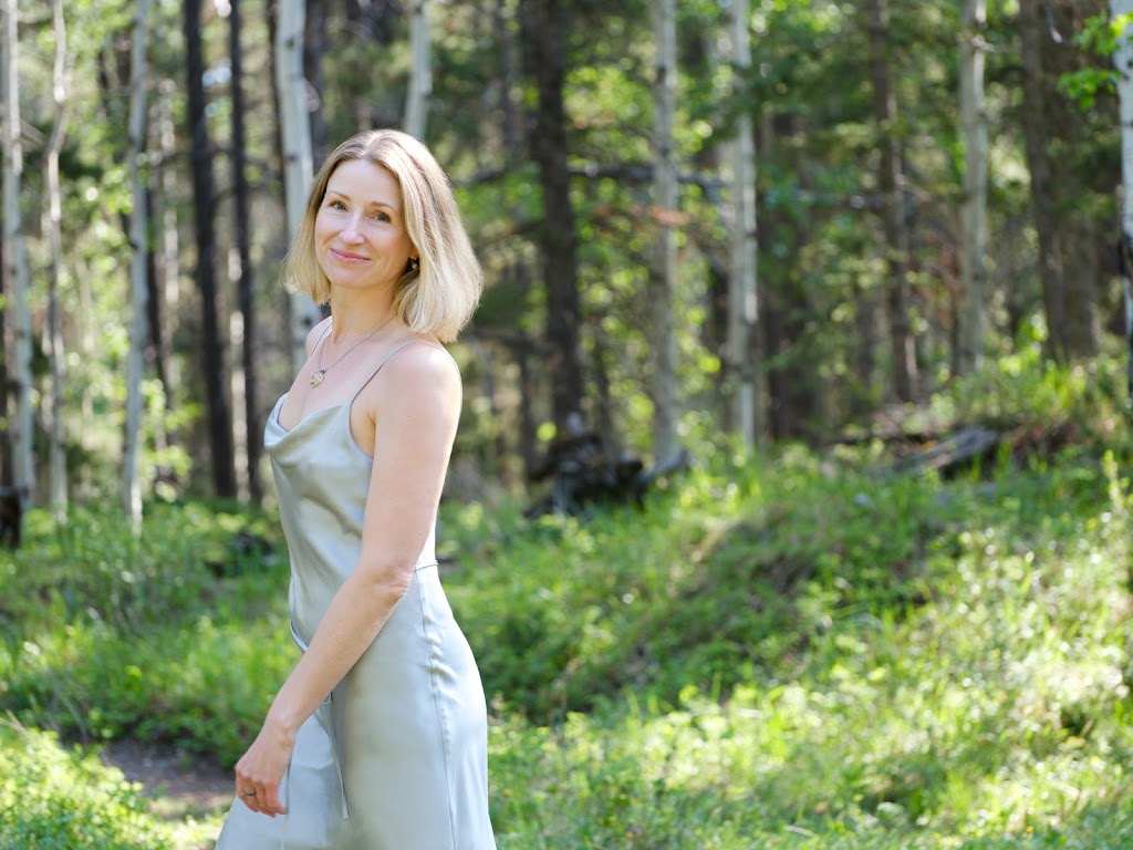 Sam McRae Photographer | 203-1451a Palliser Trail, Canmore, AB T1W 0L4, Canada | Phone: (403) 890-7399