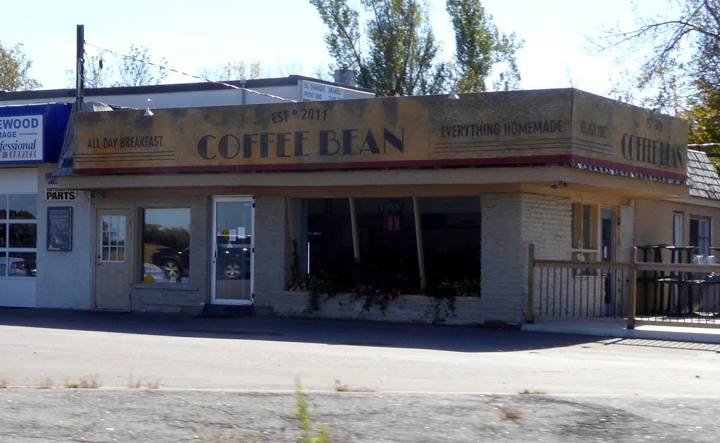 Da Bean Cafe & Grill | 15400 Hurontario St, Caledon, ON L7C 2C3, Canada | Phone: (905) 838-1888
