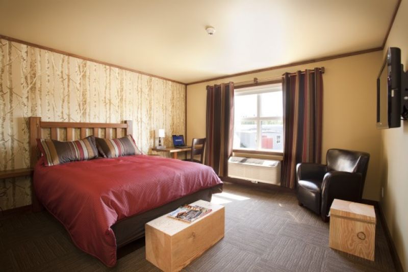 Hôtel Roquemont | 105 Grande Ligne, St-Raymond, QC G3L 2Y4, Canada | Phone: (418) 337-6734