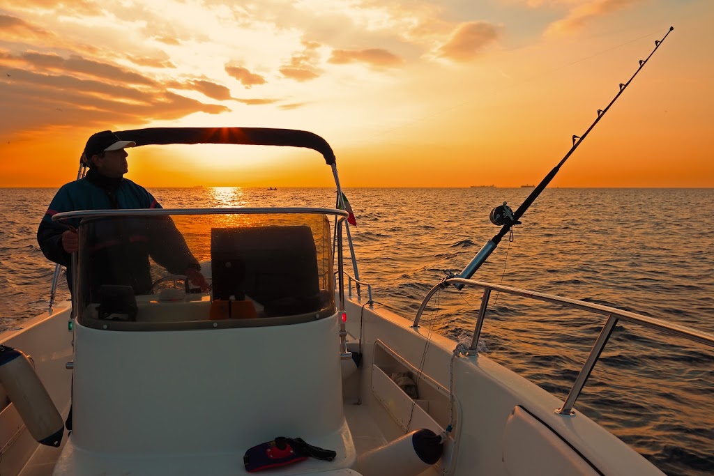 Raymond Marine Services | 4417E Old Kingston Rd, Portland, ON K0G 1V0, Canada | Phone: (613) 272-0412