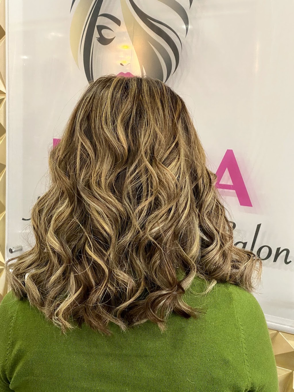 Unica Hair & Beauty Salon | 128 Queen St S Unit #5, Mississauga, ON L5M 1K8, Canada | Phone: (905) 826-1656