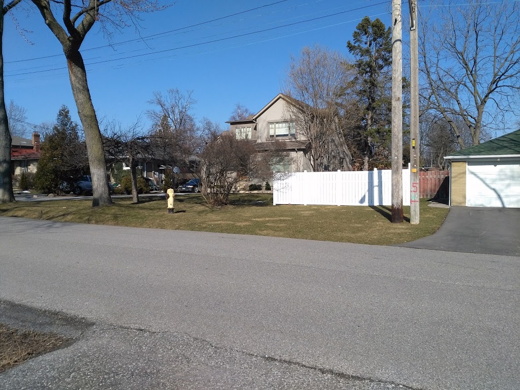 Silverhill Park | 70 Silverhill Dr, Toronto, ON M9B, Canada | Phone: (416) 338-4386