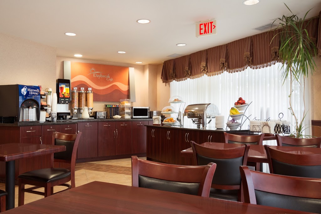 Days Inn & Suites by Wyndham Langley | 20250 Logan Ave, Langley City, BC V3A 4L6, Canada | Phone: (604) 539-0100