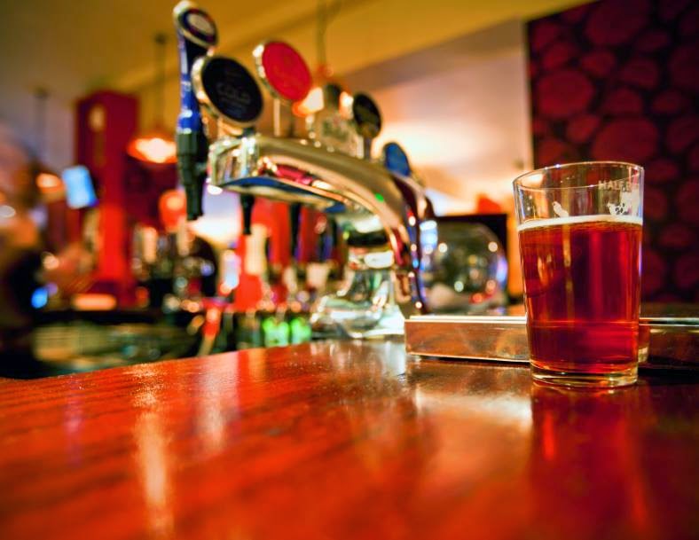 Finns Irish Pub | Core Neighborhood Area, 924 Spadina Crescent E, Saskatoon, SK S7K 3H5, Canada | Phone: (306) 667-6065