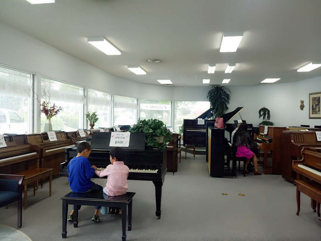 Carillon Music Academy | 7050 King George Blvd, Surrey, BC V3W 4Z9, Canada | Phone: (604) 591-1161