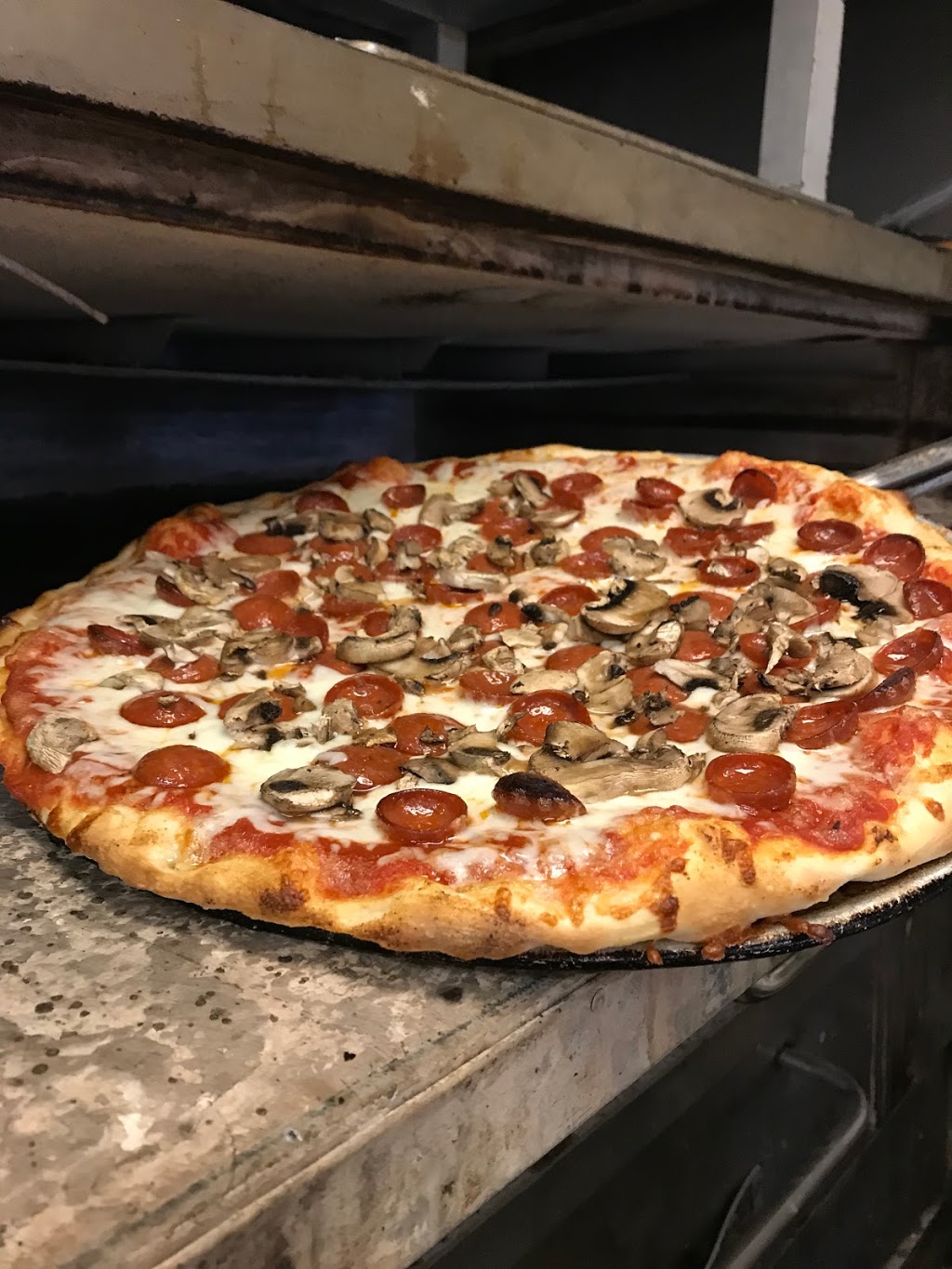 Sammy’s 2 Pizza of Buffalo | 640 Colvin Ave, Buffalo, NY 14217, USA | Phone: (716) 876-0678