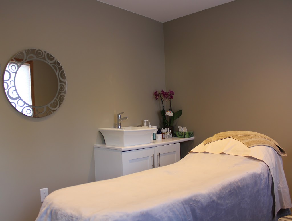 The Spa (s&s) | 121 Hampton Rd, Rothesay, NB E2E 2P8, Canada | Phone: (506) 849-2223