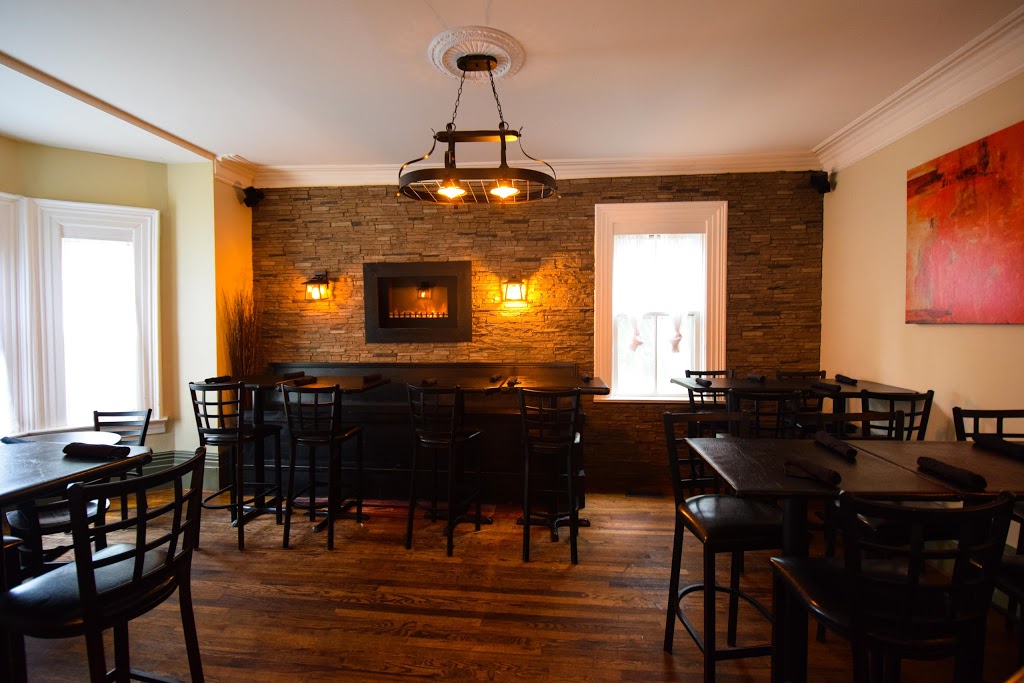 The Schomberg Pub & Patio | 226 Main St, Schomberg, ON L0G 1T0, Canada | Phone: (905) 939-7151