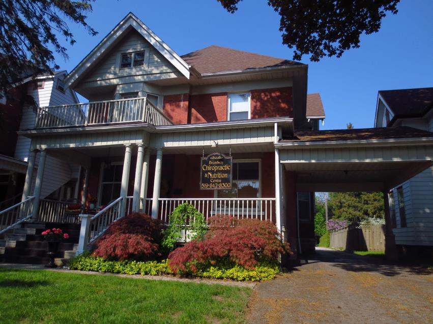 Broadway Chiropractic & Nutrition Centre | 274 Broadway St, Tillsonburg, ON N4G 3R7, Canada | Phone: (519) 842-8300