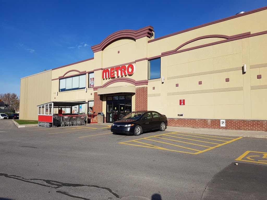Metro Thurso | 325 Rue Victoria, Thurso, QC J0X 3B0, Canada | Phone: (819) 985-3259