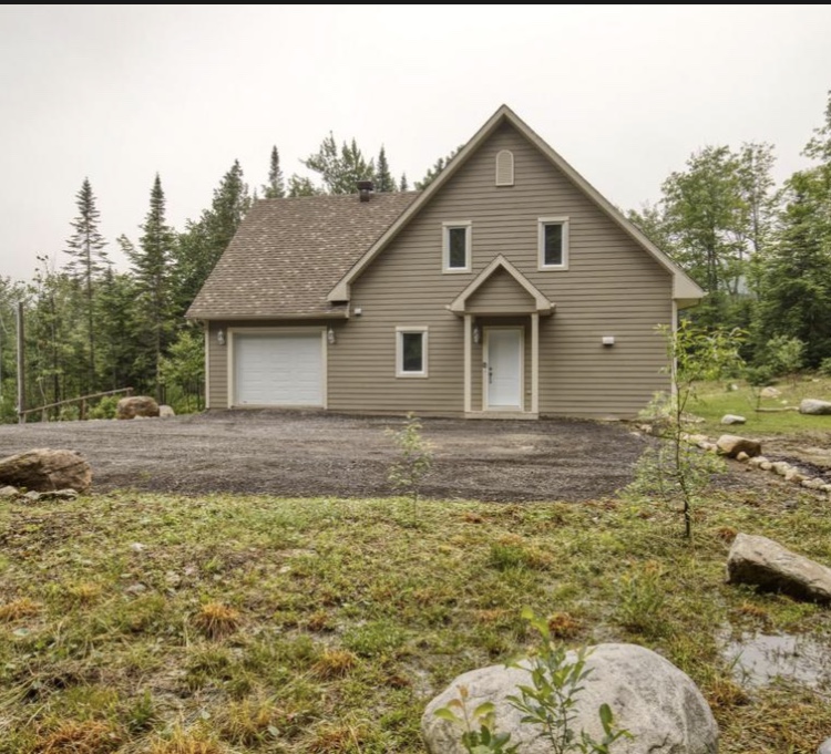 Chalet Mika | 600 Chemin Olivier, Saint-Côme, QC J0K 2B0, Canada | Phone: (438) 932-5750