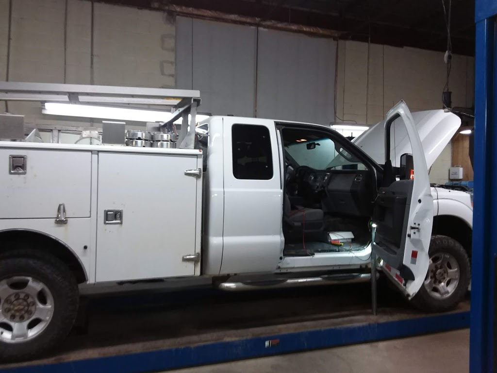 Plymouth Fleet Maintenance Centre LTD | 1640 Church Ave, Winnipeg, MB R2X 1G8, Canada | Phone: (204) 633-1557