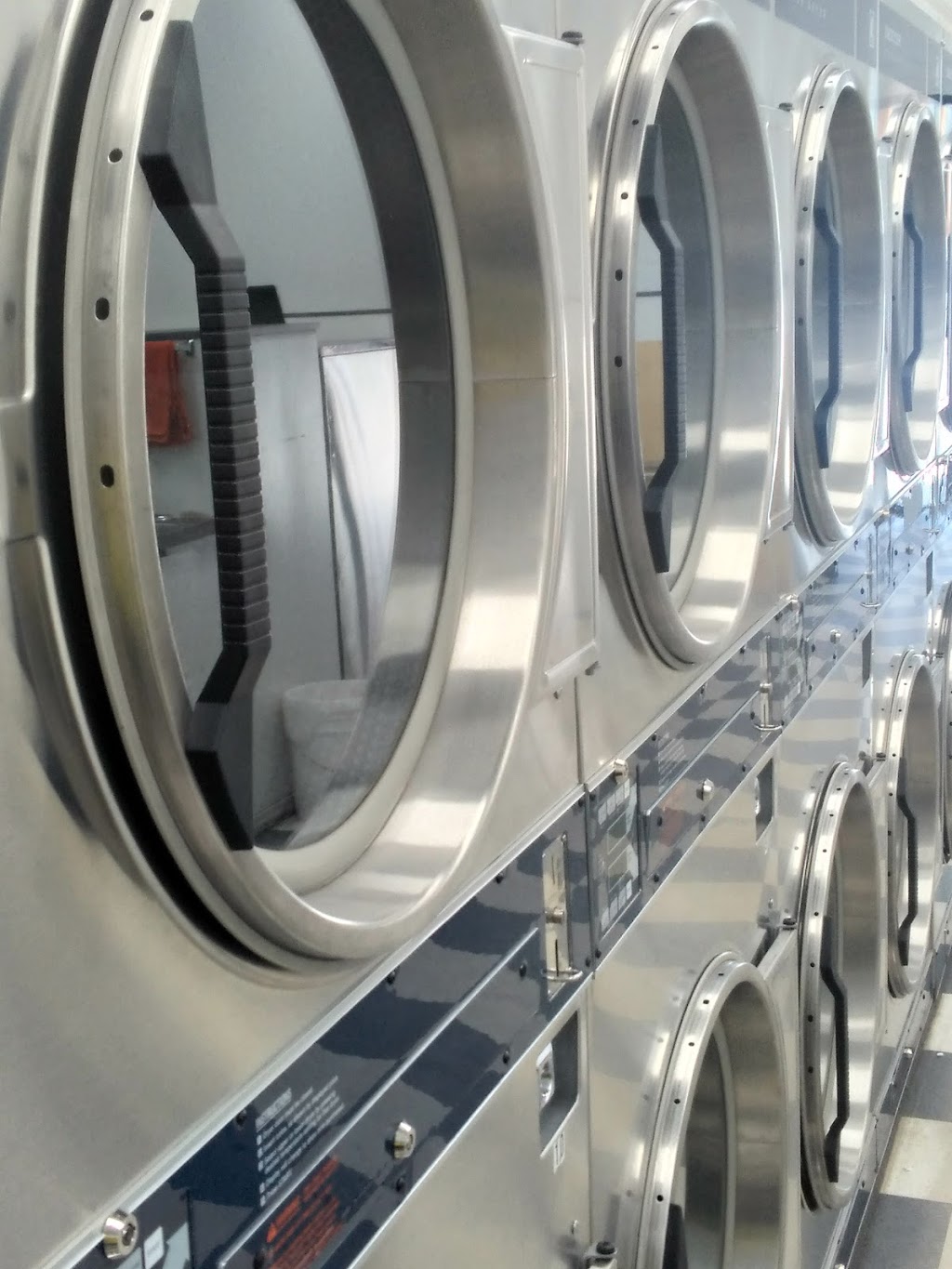 Chase Laundromat | The Plaza, 305 Brooke Dr, Chase, BC V0E 1M0, Canada | Phone: (250) 218-3871