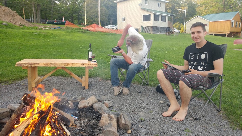 Jockos Beach Resort and Motel | 5253 Calabogie Rd, Calabogie, ON K0J 1H0, Canada | Phone: (613) 752-2107