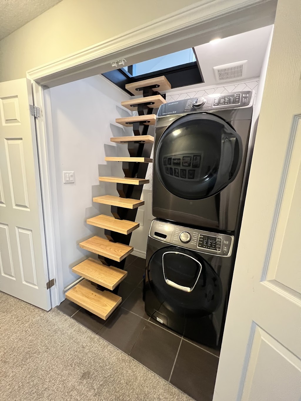 AJ Reno Plus Inc | 40 Valleybrook Dr, Kitchener, ON N2A 0J9, Canada | Phone: (416) 676-9066