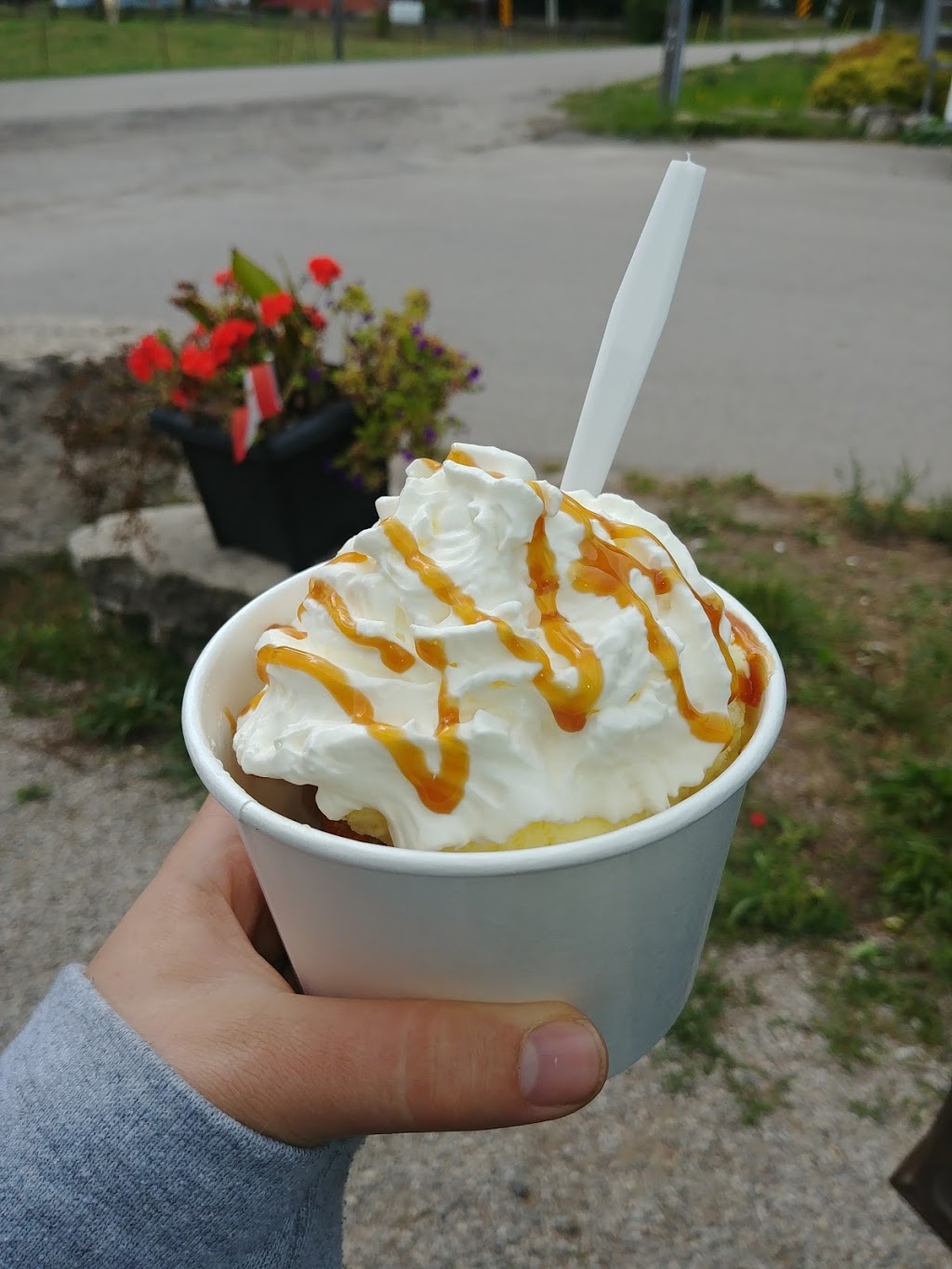 Kittys Ice Cream Garage | 810 Old Hwy 8, Rockton, ON L0R 1X0, Canada | Phone: (519) 647-2505