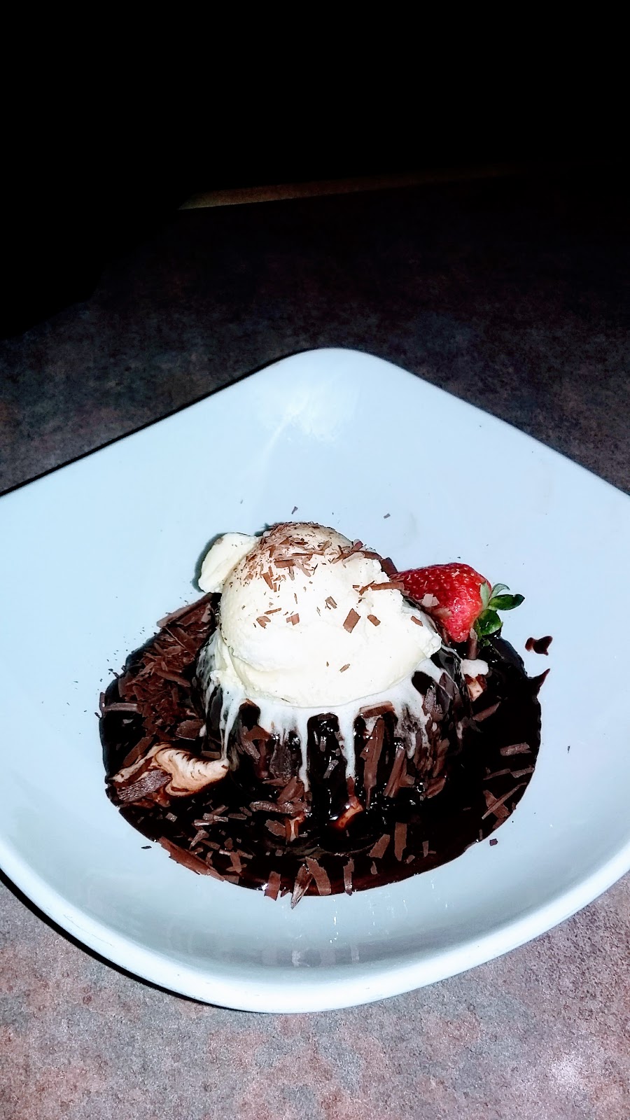 Moxies Grill & Bar | 3967 Riverside Dr, Ottawa, ON K1V 1C1, Canada | Phone: (613) 731-5000