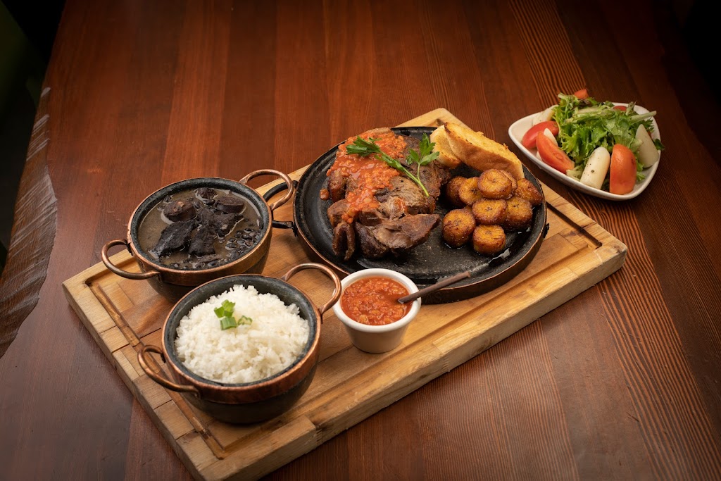 Minas Brazilian Steakhouse | 136 2 St SW, Calgary, AB T2P 0S7, Canada | Phone: (403) 454-2550