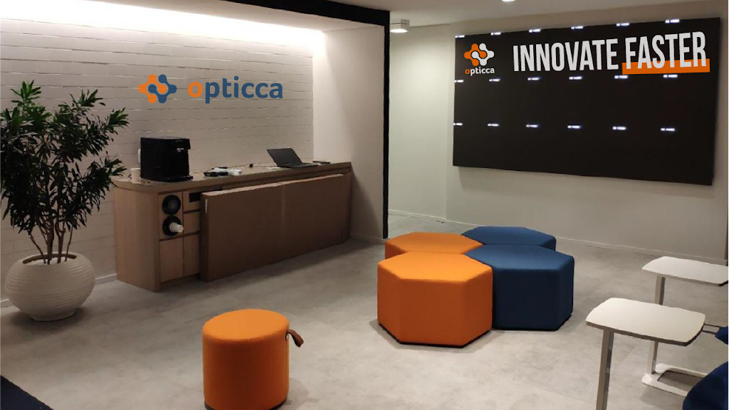 Opticca Consulting | 11 Bd de la Cité-des-Jeunes Suite 3042, Vaudreuil-Dorion, QC J7V 0N3, Canada | Phone: (514) 316-4770