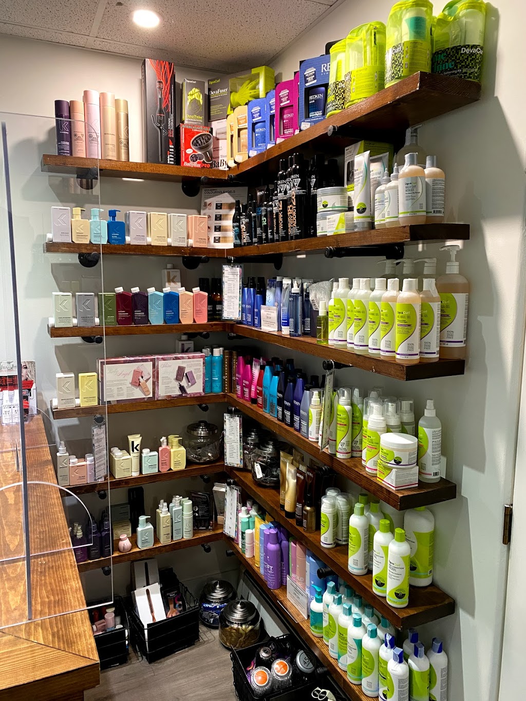 DC Krew a Hair Company | hair care | 1538 Foster St suit 101, White Rock, BC V4B 3X8, Canada | 6045310508 OR +1 604-531-0508
