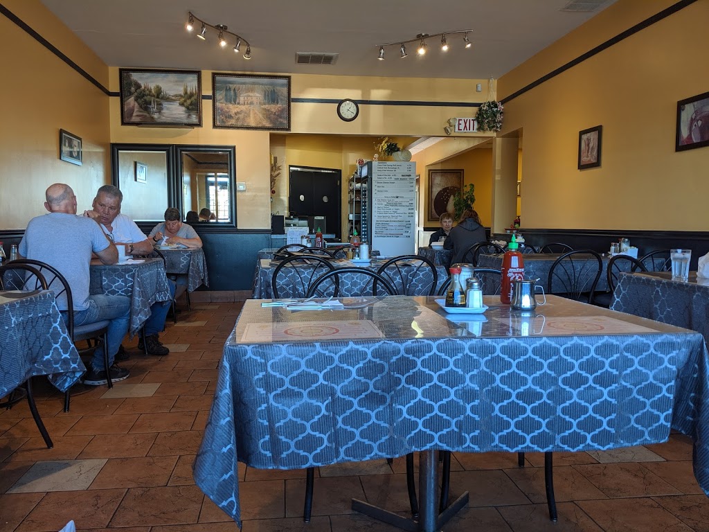 Lemon Garden | 2913 Richmond Rd SW, Calgary, AB T3E 2J5, Canada | Phone: (403) 249-3111