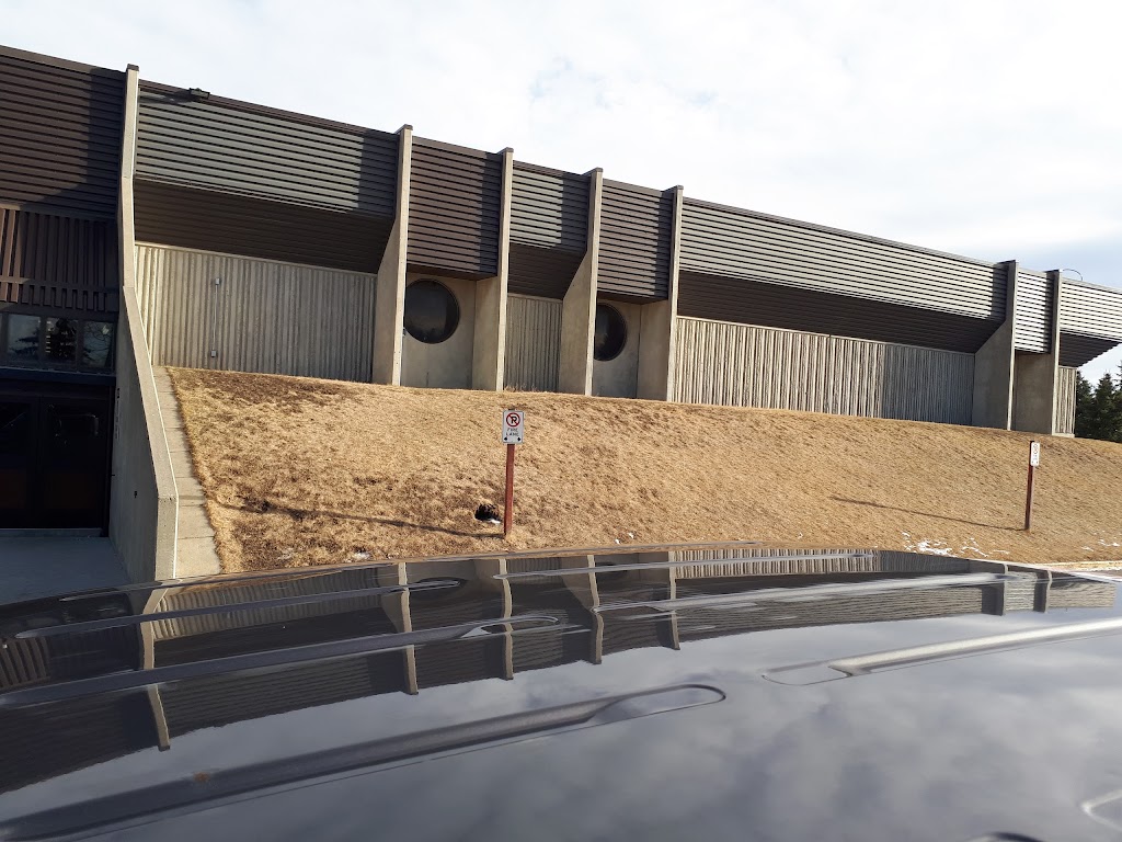 Crowchild Twin Arena Association | 185 Scenic Acres Dr NW, Calgary, AB T3L 1L4, Canada | Phone: (403) 239-0171
