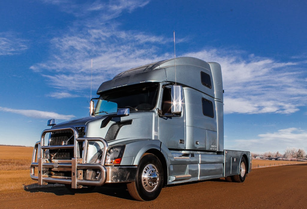 RVHaulers | AB-791, Delacour, AB T0M 0T0, Canada | Phone: (403) 681-1462