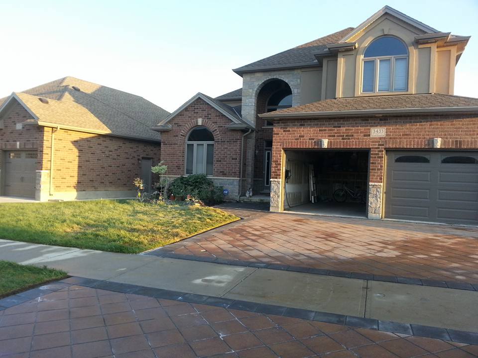 Wrobel Landscaping | 3425 Roe St, London, ON N6L 1R2, Canada | Phone: (226) 448-5449
