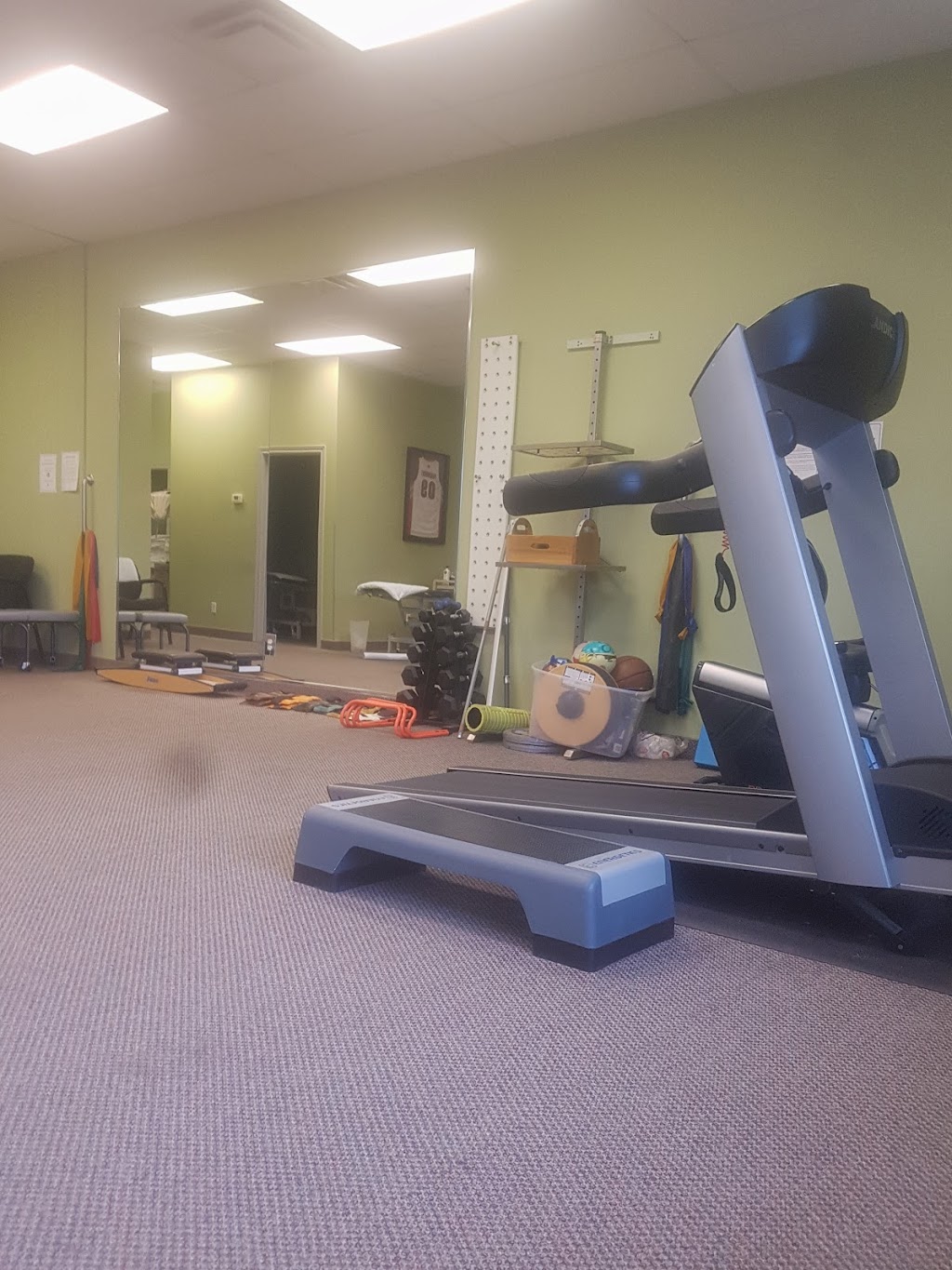 Paramount Physiotherapy & Sports Injuries Clinic | 811 Bovaird Dr W Unit 22, Brampton, ON L6X 0T9, Canada | Phone: (905) 455-4488