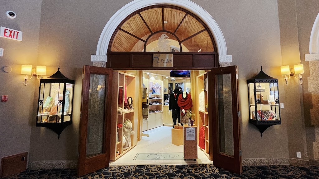 Qiviuk Boutique | 111 Lake Louise Dr, Lake Louise, AB T0L 1E0, Canada | Phone: (403) 522-2622