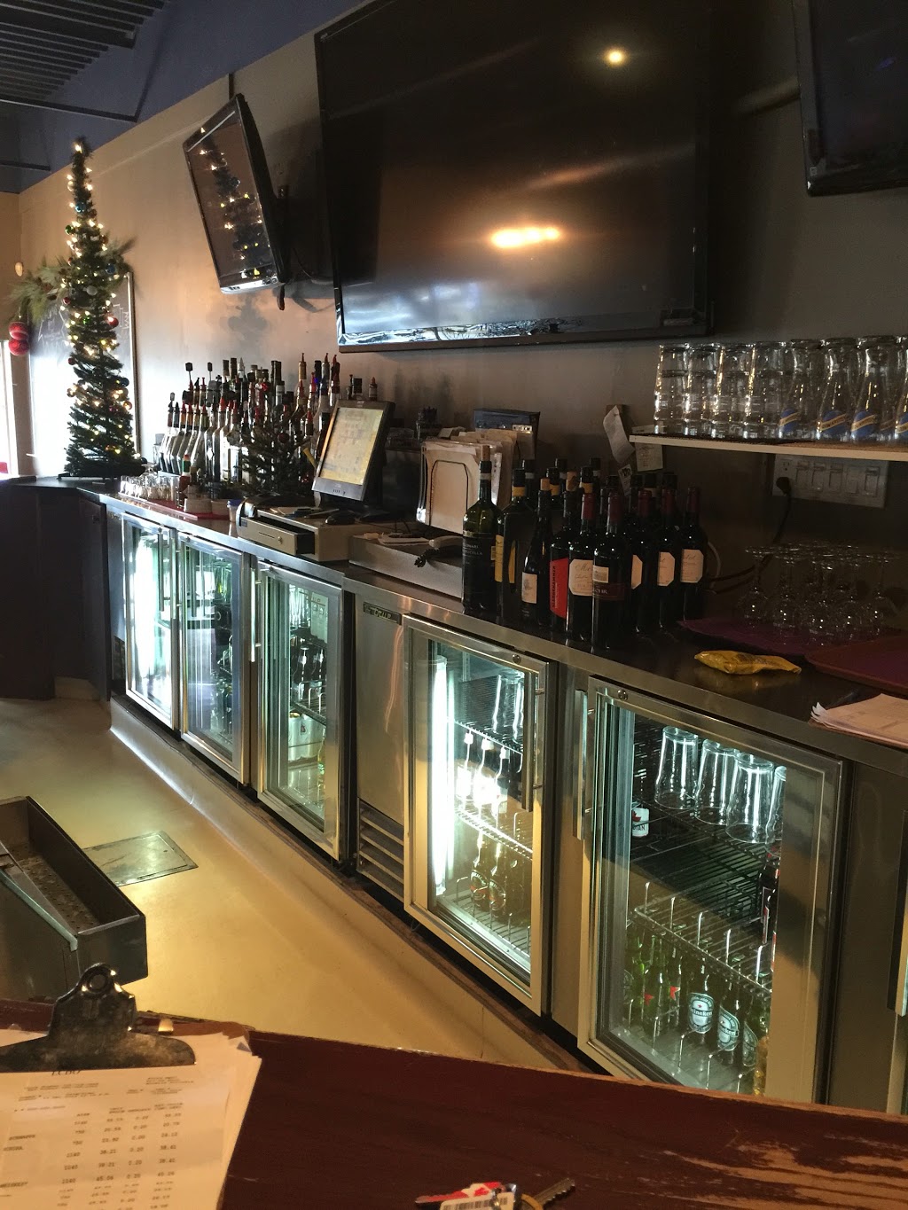Roosters | 477 Grove St E, Barrie, ON L4M 6M3, Canada | Phone: (705) 728-1771