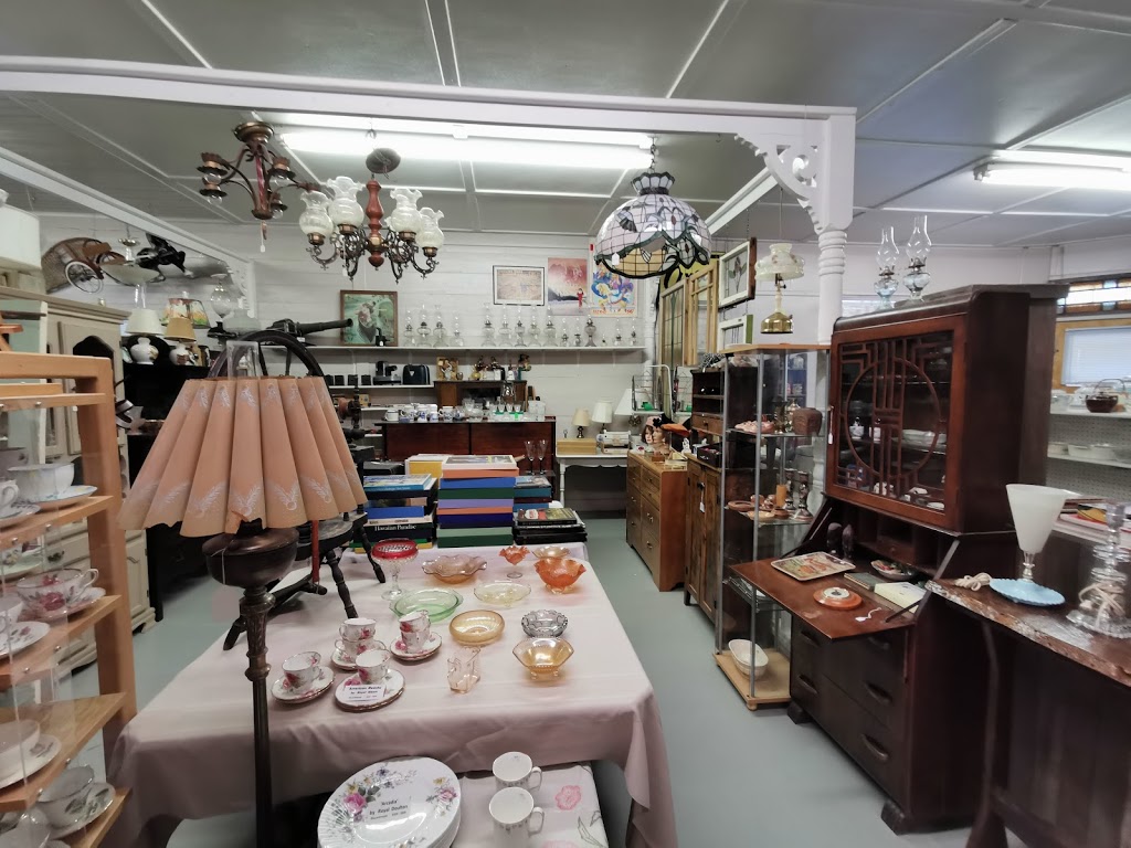 Coulee Trading Company | 404 Railway Ave, Donalda, AB T0B 1H0, Canada | Phone: (403) 883-2760