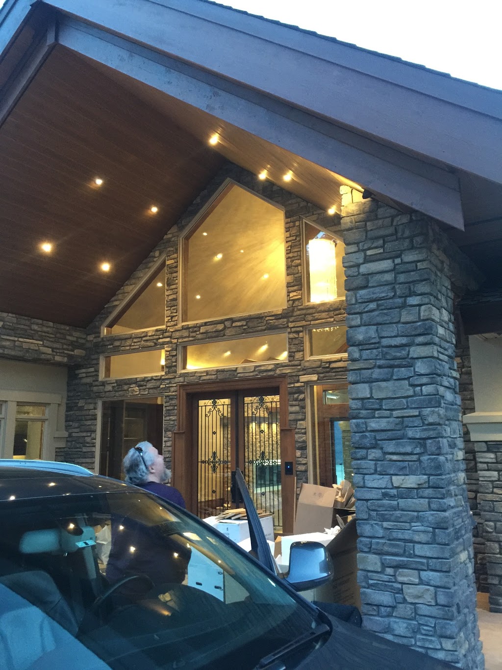 Houle Electric Kelowna | 460 Lougheed Rd, Kelowna, BC V1X 7R8, Canada | Phone: (250) 765-9660