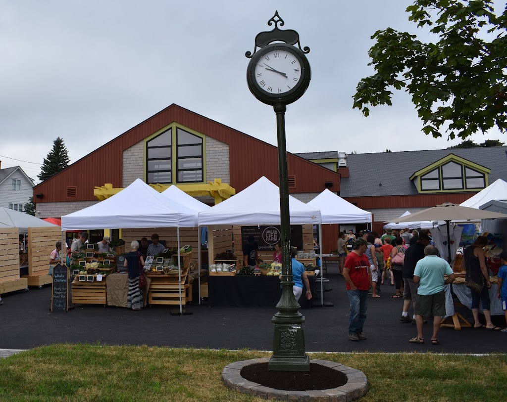 Marché des Fermiers de Bouctouche Farmers Market | 9 Irving Blvd, Bouctouche, NB E4S 3J3, Canada | Phone: (506) 744-1020