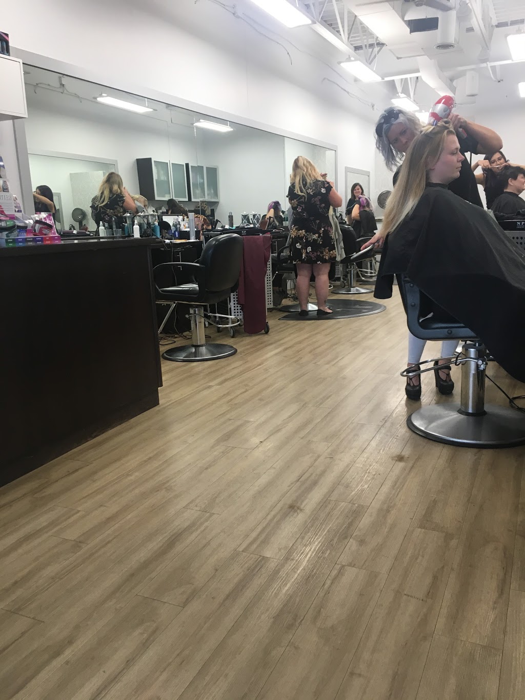 Hairplay Salon | 2369 Ness Ave, Winnipeg, MB R3J 1A5, Canada | Phone: (204) 896-8996
