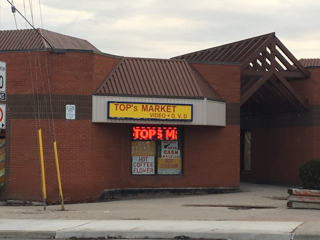 Tops Market | 1100 Dundas St W, Mississauga, ON L5C 4E7, Canada | Phone: (905) 270-2955